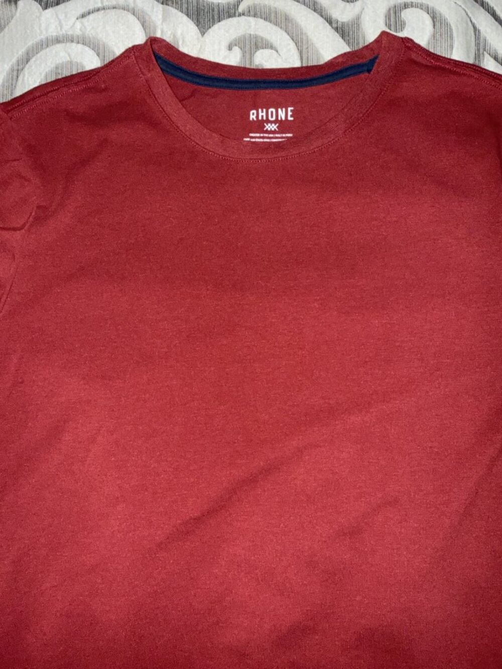 Rhône Classic Origin Short Sleeve Tee Shirt Crewneck Solid Dark Red Size Large